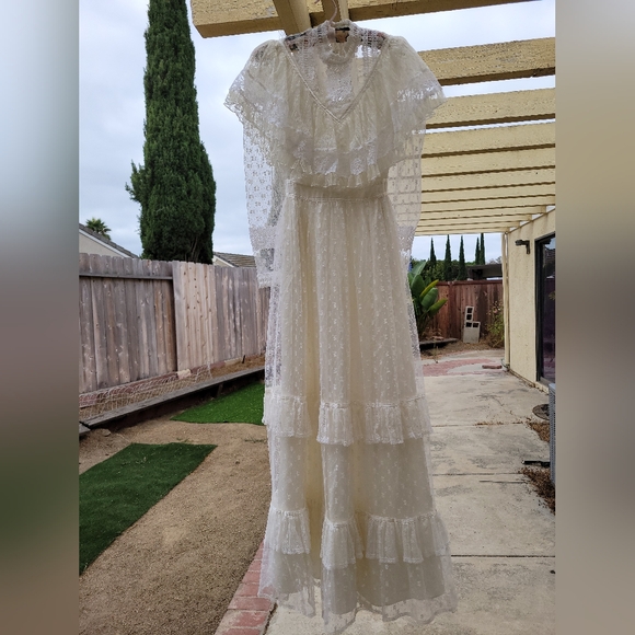 Gunne Sax | Dresses | Vintage Gunne Sax Size 1 Ivory Wedding Dress ...